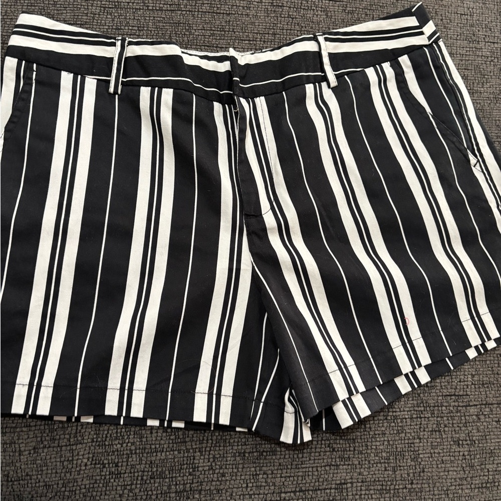 Jones New York Black and White Striped Shorts